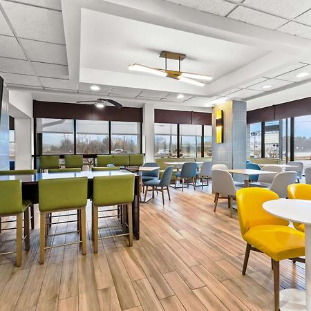 Comfort Inn & Suites Evansville Airport Екстер'єр фото