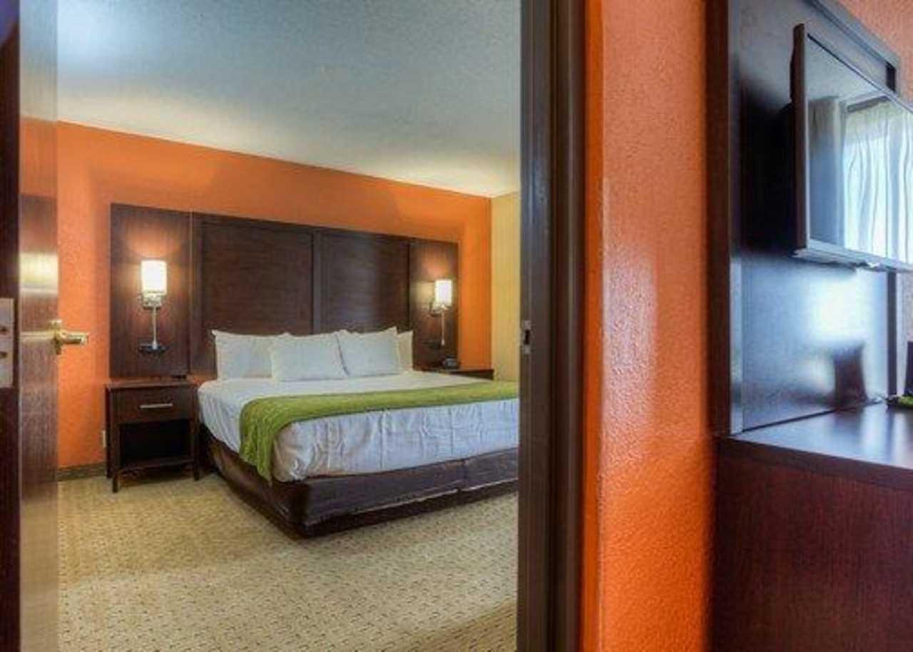 Comfort Inn & Suites Evansville Airport Екстер'єр фото