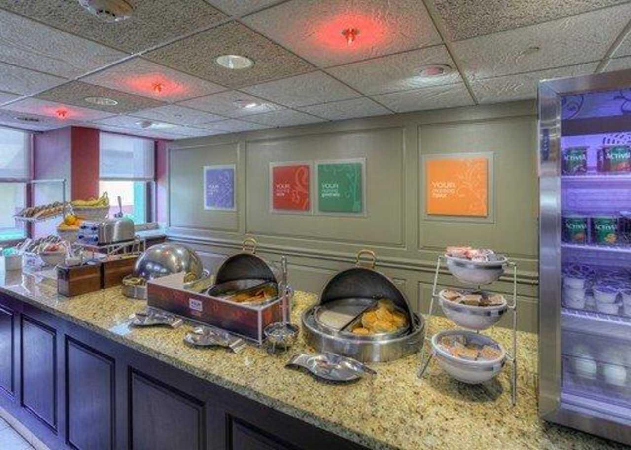 Comfort Inn & Suites Evansville Airport Екстер'єр фото
