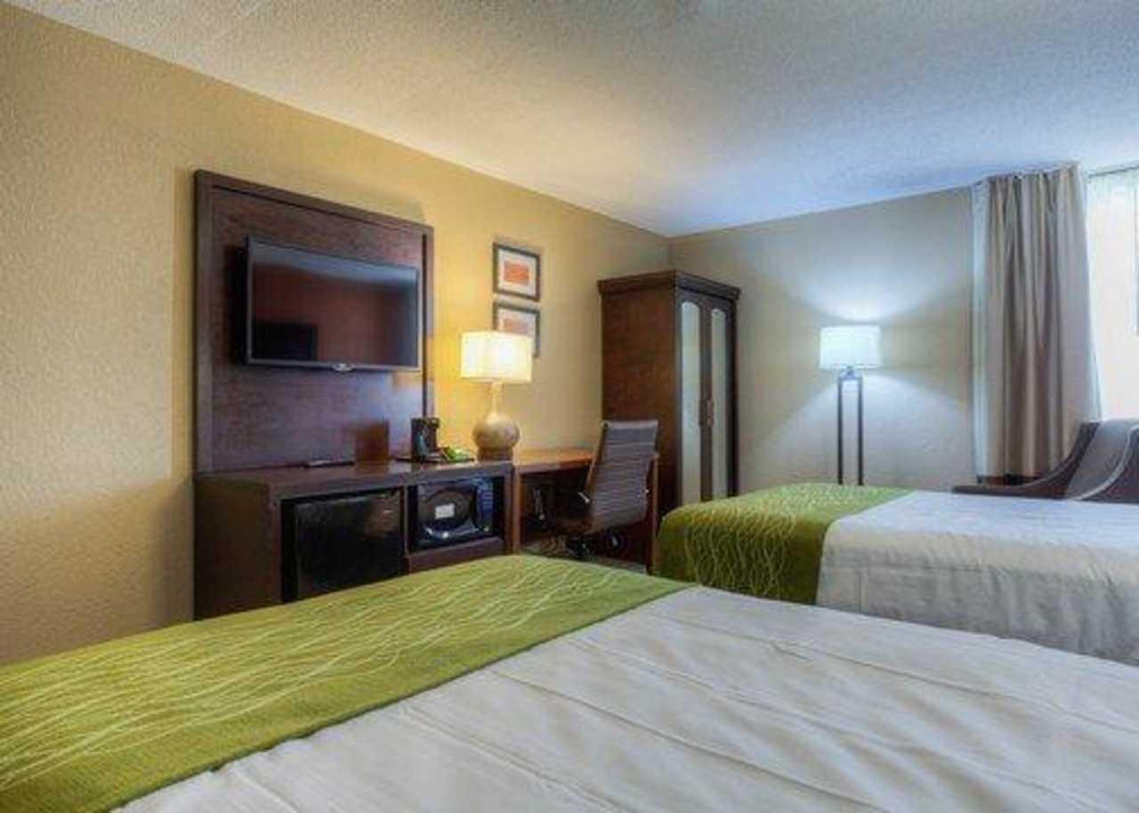 Comfort Inn & Suites Evansville Airport Екстер'єр фото