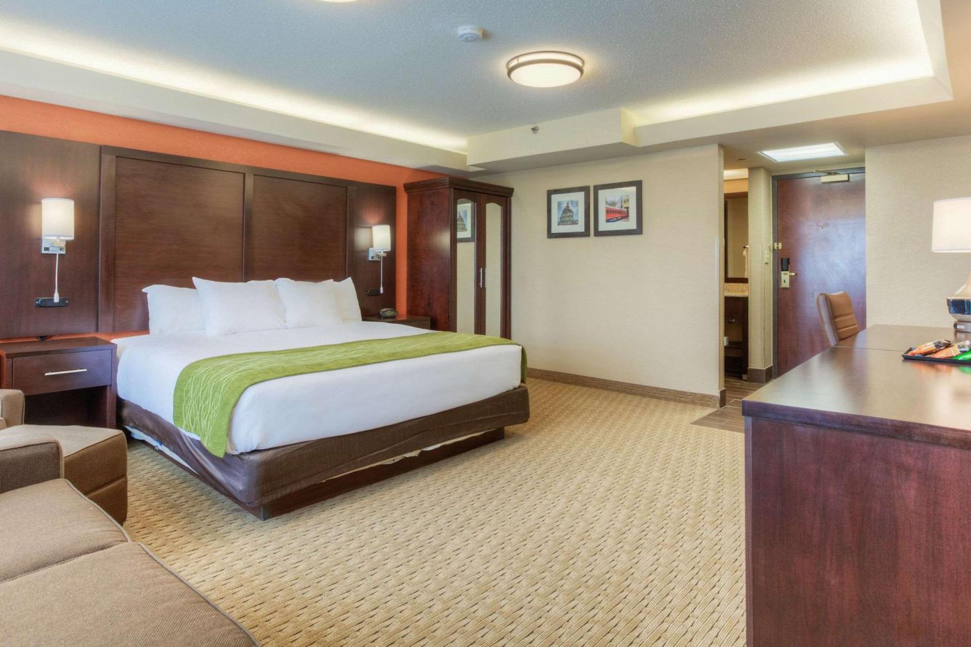 Comfort Inn & Suites Evansville Airport Екстер'єр фото