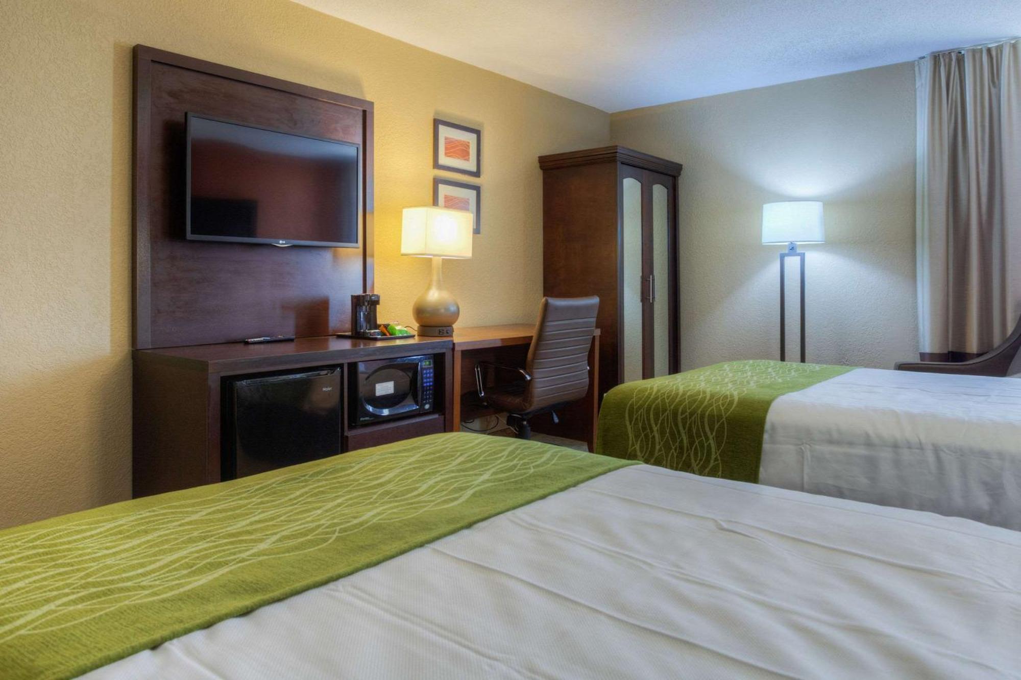 Comfort Inn & Suites Evansville Airport Екстер'єр фото
