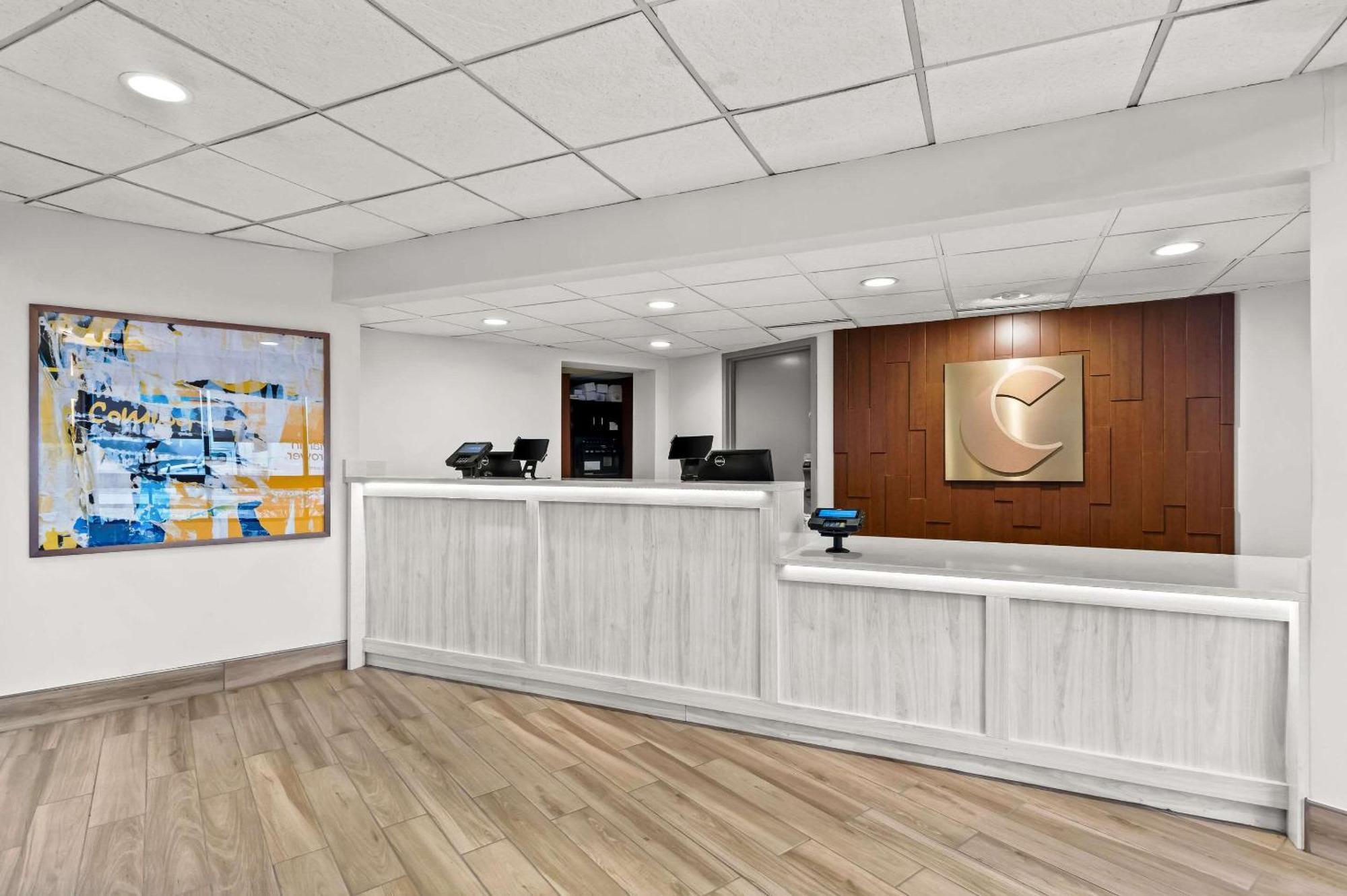 Comfort Inn & Suites Evansville Airport Екстер'єр фото