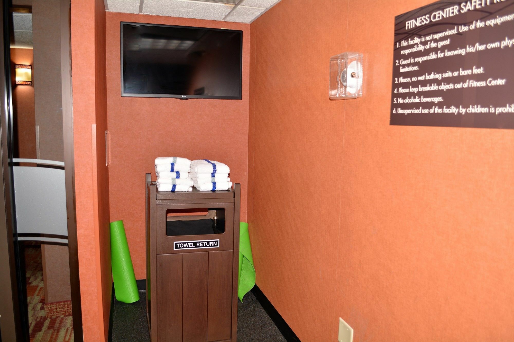 Comfort Inn & Suites Evansville Airport Екстер'єр фото